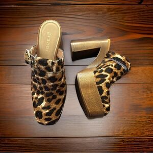 Gianni Bini Clogs Womens Size 5.5 Sotelo Calf Hair Gold Detail Platform Buckle